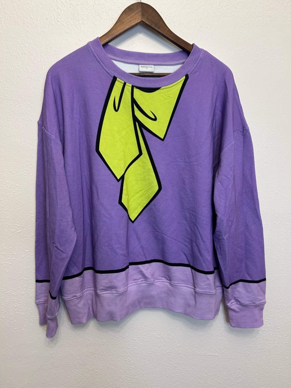 Bums & Roses Scooby Doo Daphne Bamboo/Cotton Crew Neck Sweatshirt Pullover